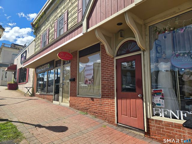 1118 Main Street Apt 1, Branford, CT 06405