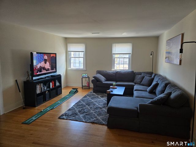 1118 Main Street Apt 1, Branford, CT 06405