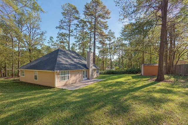 3348 Pine Grove Drive, Huntsville, TX 77340