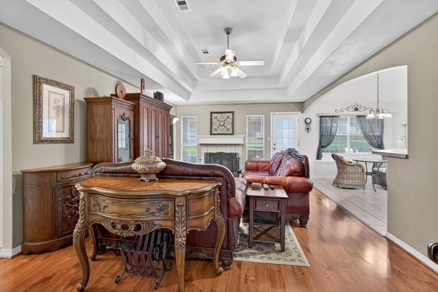 3348 Pine Grove Drive, Huntsville, TX 77340