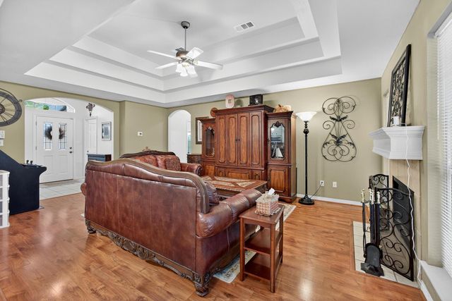 3348 Pine Grove Drive, Huntsville, TX 77340