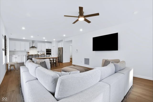 1392 Little Rodeo Place, Greenwood, IN 46143
