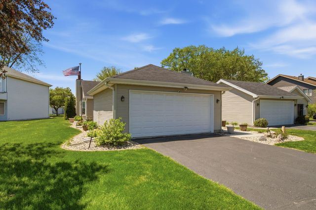 220 Holly Lane, Schererville, IN 46375
