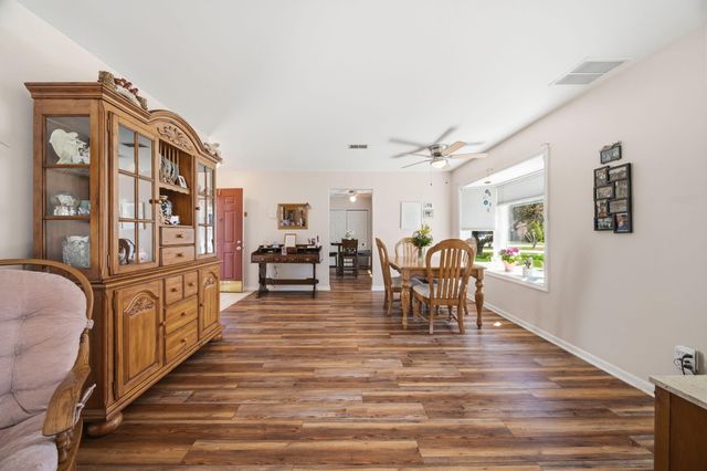 220 Holly Lane, Schererville, IN 46375