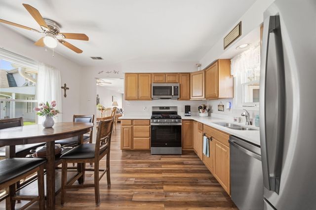 220 Holly Lane, Schererville, IN 46375