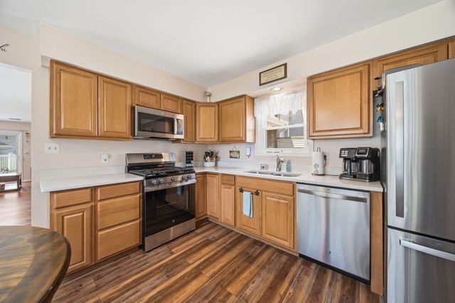 220 Holly Lane, Schererville, IN 46375