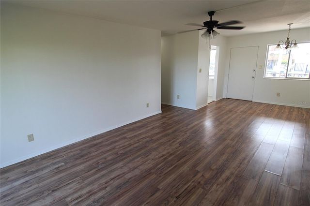 3101 BEE RIDGE ROAD 215, Sarasota, FL 34239