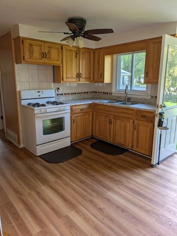 3815 W Lake Shore Drive, Wonder Lake, IL 60097