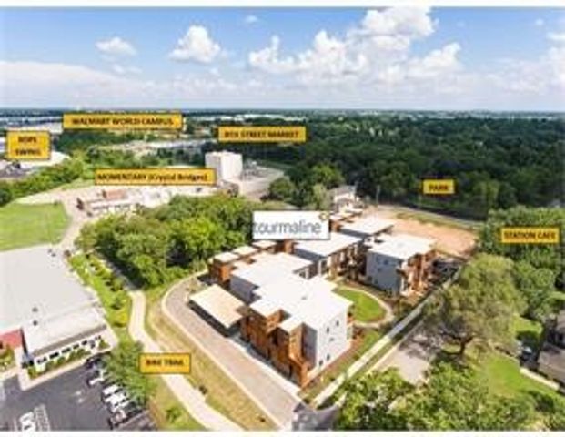 502 SE Tourmaline Mews, Bentonville, AR 72712