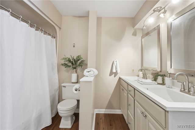 1075 Youngs Road H, Amherst, NY 14221