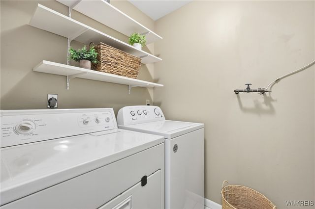 1075 Youngs Road H, Amherst, NY 14221