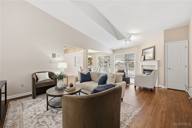 1075 Youngs Road H, Amherst, NY 14221