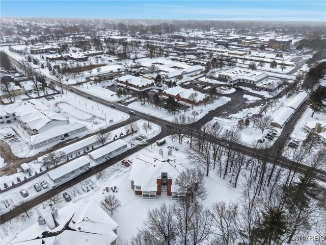 1075 Youngs Road H, Amherst, NY 14221