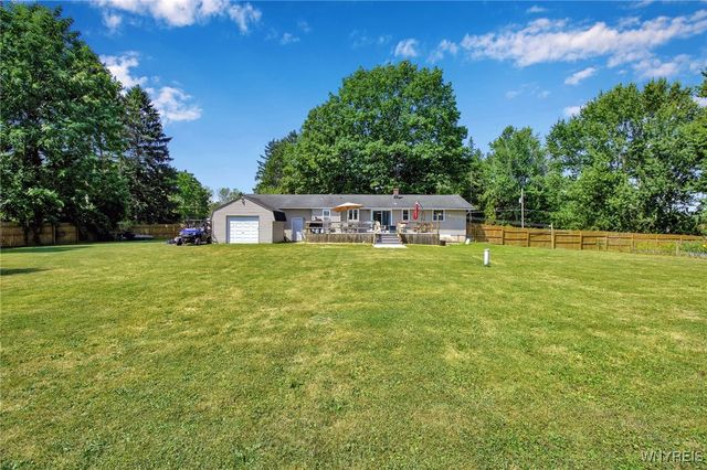 10855 Griswold Road, Darien, NY 14040