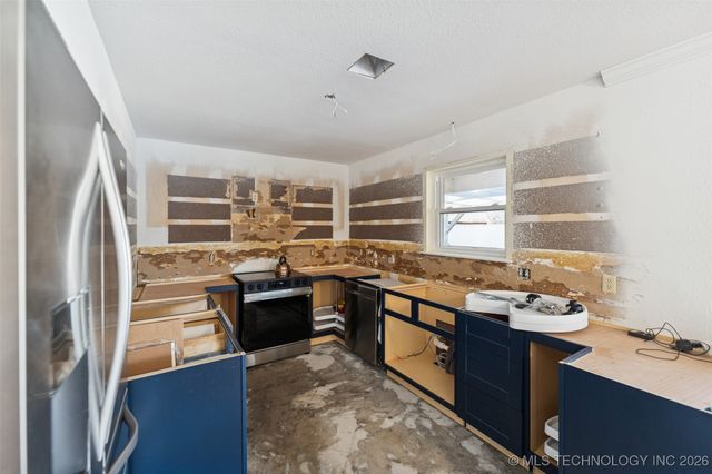 612 Westwood Drive, Claremore, OK 74017