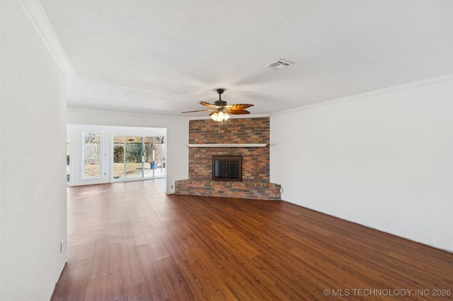 612 Westwood Drive, Claremore, OK 74017