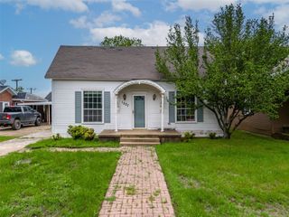 1227 W Walker Street, Denison, TX 75020