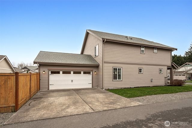3642 22nd Avenue NE, Olympia, WA 98506