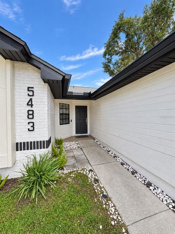 5483 FRIARSWAY DRIVE, Tampa, FL 33624