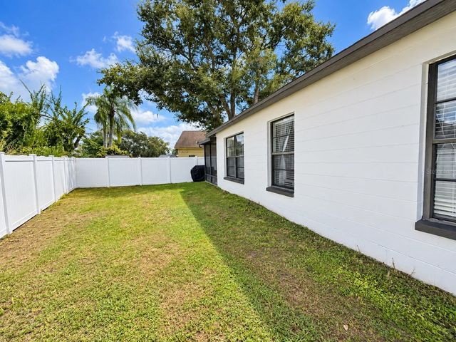 5483 FRIARSWAY DRIVE, Tampa, FL 33624