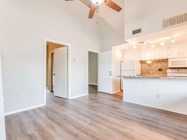 601 Nelray BLVD 13, Austin, TX 78751
