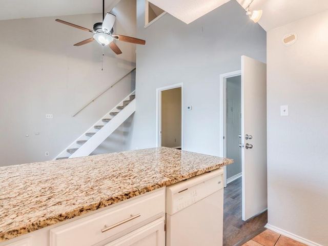 601 Nelray BLVD 13, Austin, TX 78751