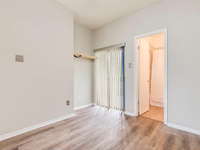 601 Nelray BLVD 13, Austin, TX 78751