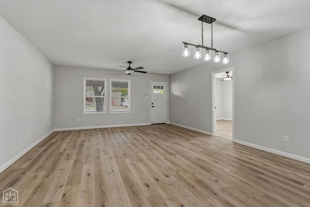 207 S 14th Avenue, Paragould, AR 72450