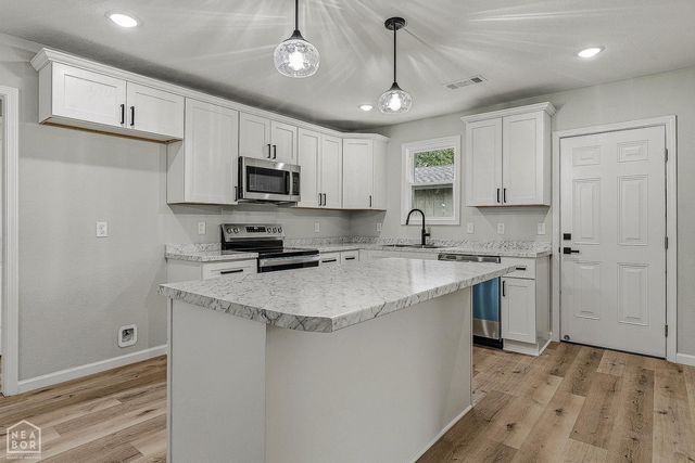 207 S 14th Avenue, Paragould, AR 72450