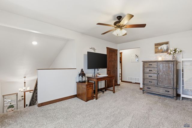 1144 SINGLE TREE DR, Piedmont, SD 57769