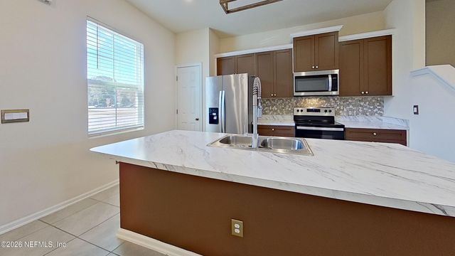 106 RED HOUSE Circle, St. Johns, FL 32084