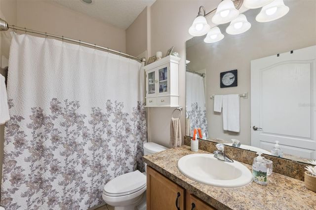 6220 N BELDON DR, Mount Dora, FL 32757