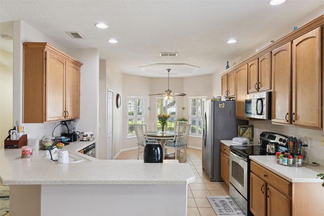 6220 N BELDON DR, Mount Dora, FL 32757