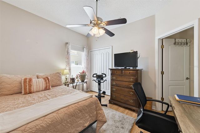 6220 N BELDON DR, Mount Dora, FL 32757