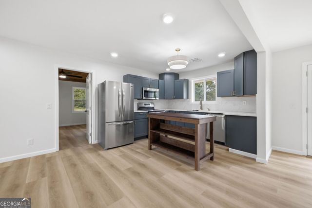 514 Charmin Circle SE, Calhoun, GA 30701