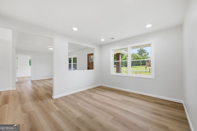 514 Charmin Circle SE, Calhoun, GA 30701