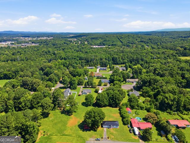 514 Charmin Circle SE, Calhoun, GA 30701