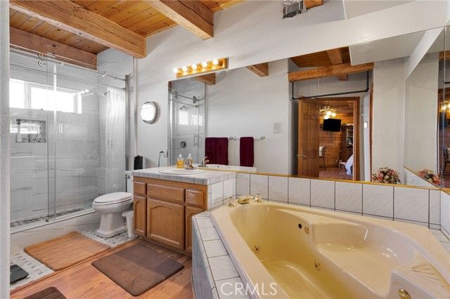 10328 El Centro, Oak Hills, CA 92344