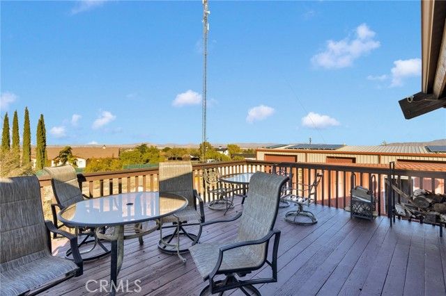 10328 El Centro, Oak Hills, CA 92344