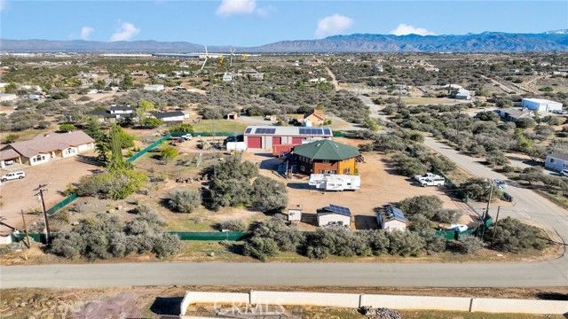 10328 El Centro, Oak Hills, CA 92344