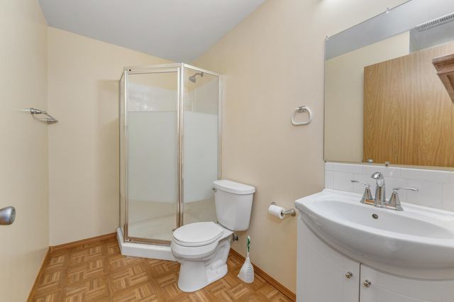 4614 E Willow Point Ct, Wichita, KS 67220