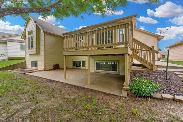 4614 E Willow Point Ct, Wichita, KS 67220