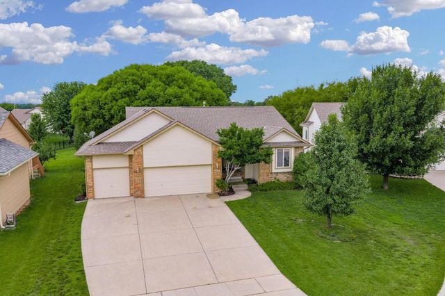 4614 E Willow Point Ct, Wichita, KS 67220