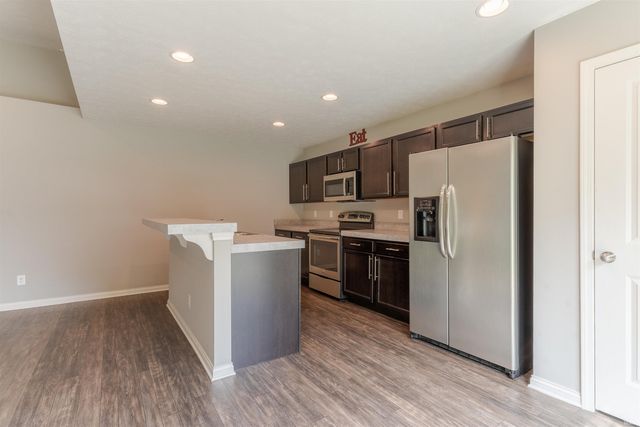 832 Tawny Drive, Evansville, IN 47712
