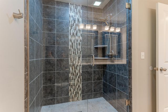 832 Tawny Drive, Evansville, IN 47712