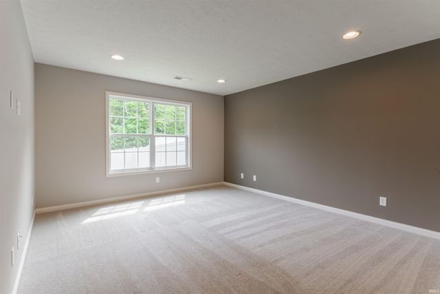 832 Tawny Drive, Evansville, IN 47712