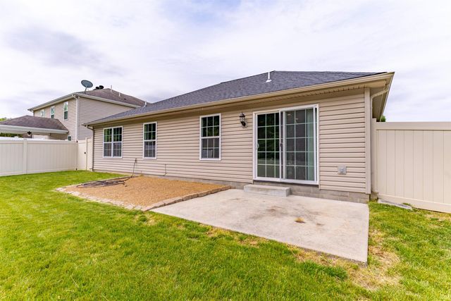 832 Tawny Drive, Evansville, IN 47712