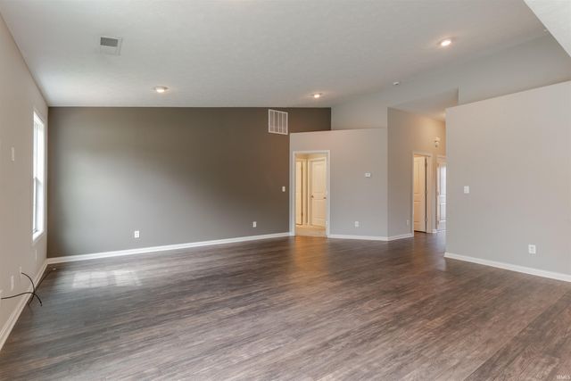 832 Tawny Drive, Evansville, IN 47712