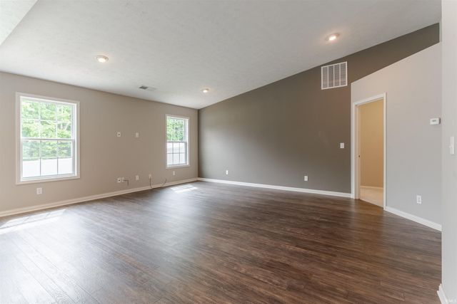 832 Tawny Drive, Evansville, IN 47712
