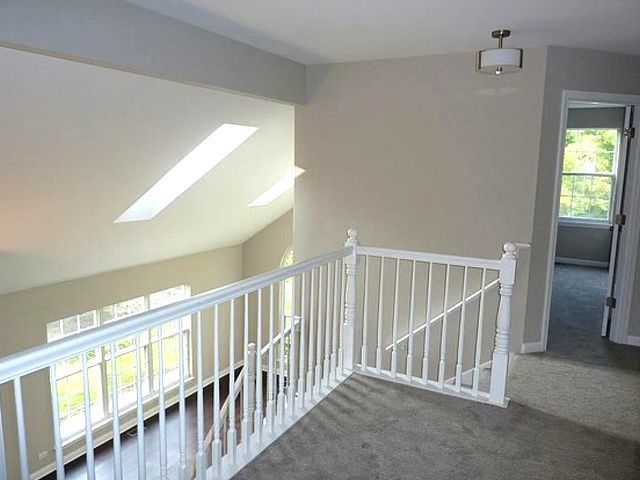 1585 Regan Court, Hoffman Estates, IL 60192